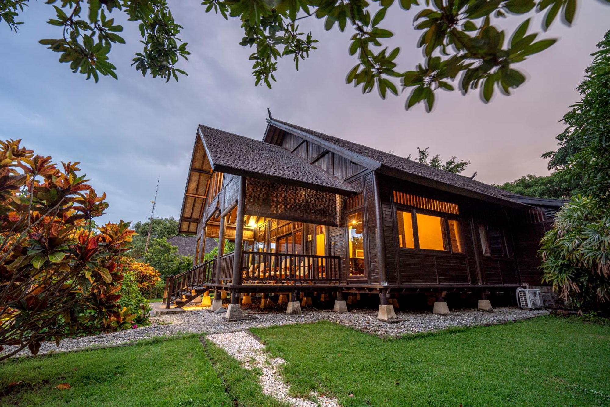 Samawa Seaside Resort Holiday park Sumbawa